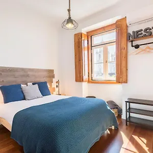 Stunning And Spacious Lofts Just By Graca And Alfama , Lissabon Portugal