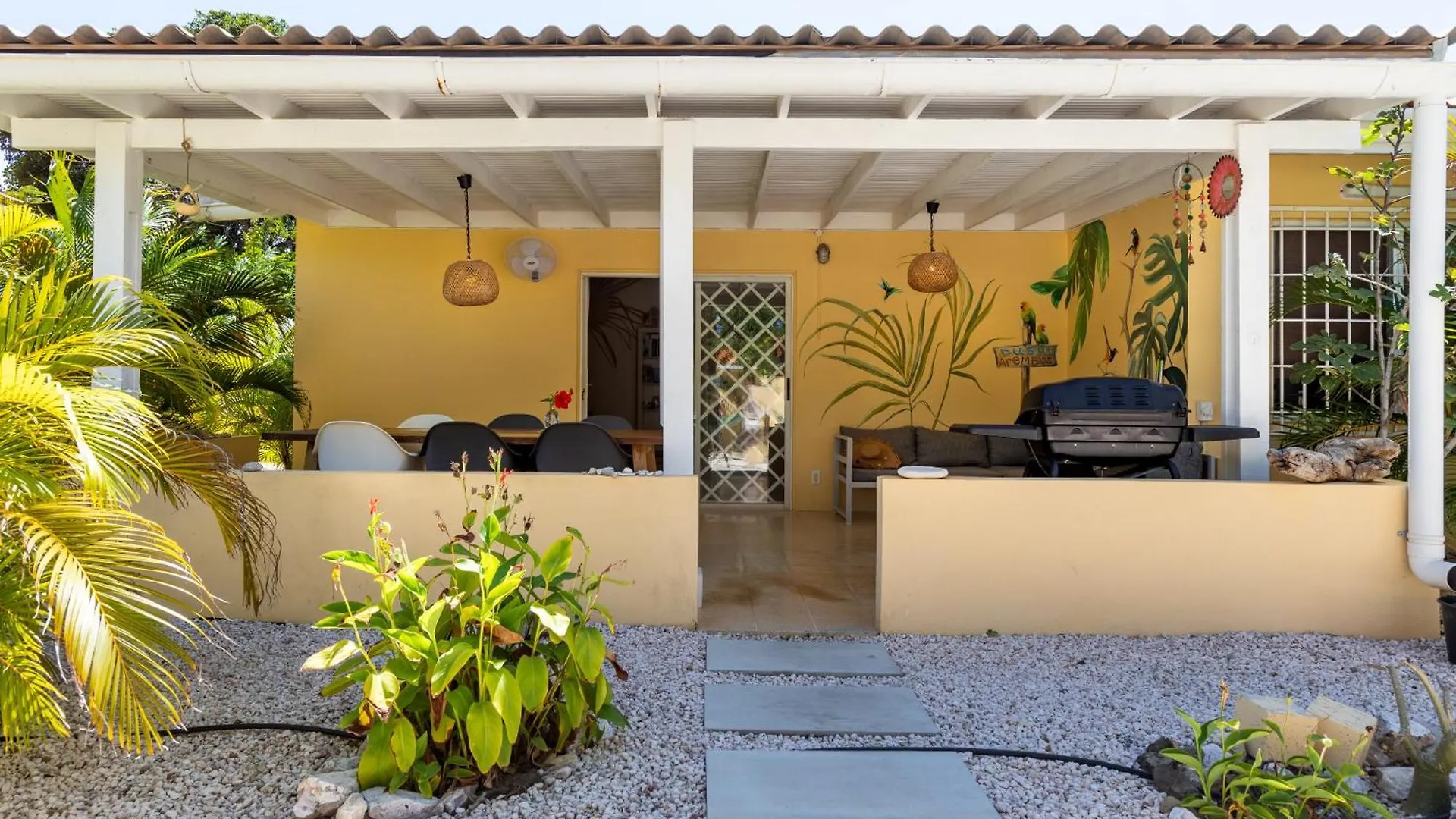 Villa Dushi Arembos, 6 Persons, Private Pool, Comfortable Car, Tropical Garden Grote Berg